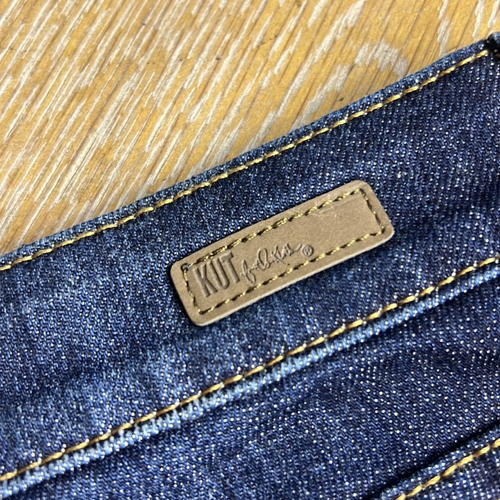 KUT FROM THE KLOTH Dark Blue Denim Shorts 2 - Picture 8 of 10